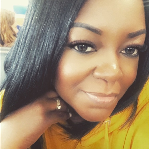 Meet your Posher, Romesa - Picture 1 of 1